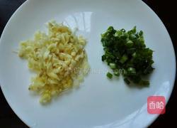 蒜蓉粉丝蒸扇贝的做法图解5