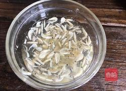 虾米莴笋叶的做法图解2