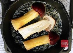 黄油煎松茸的做法图解8