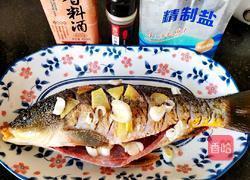 蒸野生鲤鱼的做法图解3