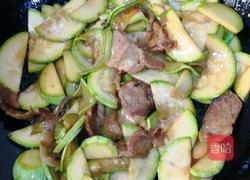 西葫芦炒肉的做法图解7