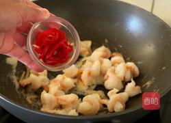 清炒芦笋大虾仁的做法图解11