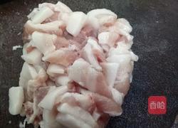 豌豆粒炒五花肉的做法图解2