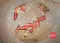 双椒炒海虾的做法图解3