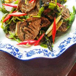 烧椒拌牛肉的做法[图]