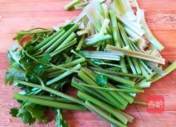 孜然香辣墨鱼头的做法图解2