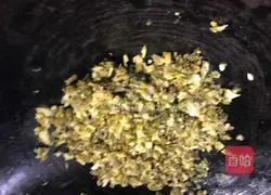 Illustration of how to make stuffed buns with lotus root and sauerkraut stuffing 8