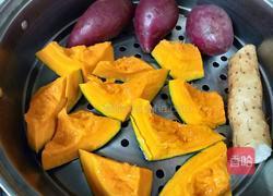 蒸紫薯山药南瓜的做法图解3