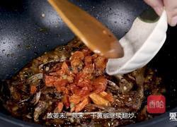 香辣手撕小鱼干的做法图解7
