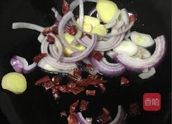 辣炒“tuotui”虾的做法图解5