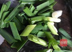 腊肉炖霉豆渣的做法图解5