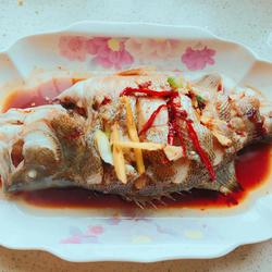 清蒸鲈鱼的做法[图]