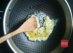 滑蛋虾仁饭的做法图解6