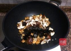香菇滑鸡的做法图解10