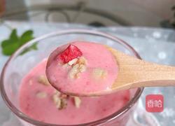 粉红草莓奶昔的做法图解8