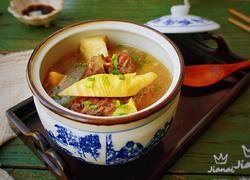 梅肉骨炖春笋