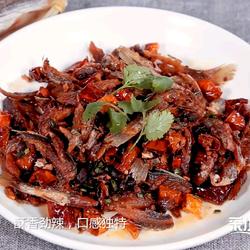 香辣手撕小鱼干的做法[图]