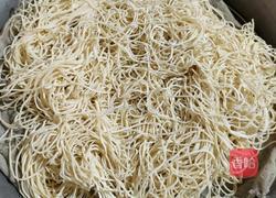 鸡肉焖面的做法图解1