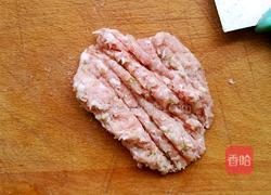 抱蛋花朵馄饨的做法图解1