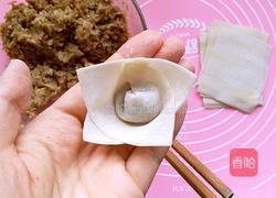 抱蛋花朵馄饨的做法图解5
