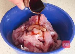 香椿肉丝面的做法图解3