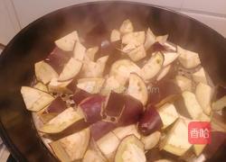 酱汁红烧茄子的做法图解1