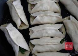 萝卜缨生煎的做法图解9