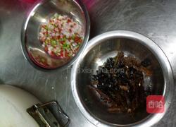 豆豉鲮鱼炒青菜的做法图解2