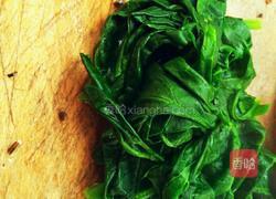 大虾菠菜蛋花汤的做法图解2