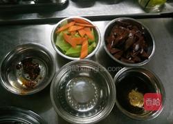 家常羊血烧莴笋的做法图解3