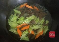 家常羊血烧莴笋的做法图解5