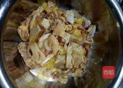 香菇蒸鸡的做法图解1