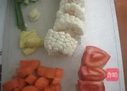 Illustration of how to stew corn and carrots on tube bones (induction cooker) 2