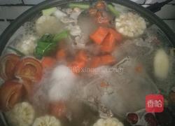 玉米胡箩卜炖筒子骨(电磁炉)的做法图解6