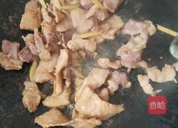 荷兰豆炒瘦肉的做法图解3