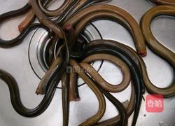 爆炒野生黄鳝的做法图解2