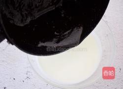 黑芝麻慕斯蛋糕的做法图解7