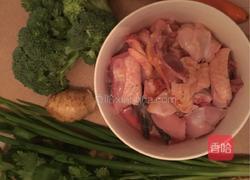 鸡肉粥的做法图解1