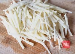 酸辣土豆丝的做法图解1