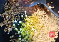 饭扫光| 蒜苔炒肉末| 超级下饭菜的做法图解5