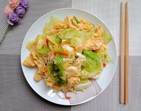 豬油炒長油方包菜