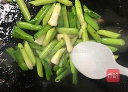 蒜苗炒猪肝的做法图解10