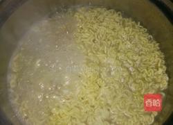 炒方便面炒面的做法图解1