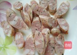 香肠炒芦笋的做法图解2