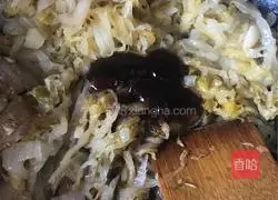 Illustration of making pickled cabbage, vermicelli and frozen tofu 7