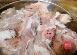 家常炖扇骨的做法图解2