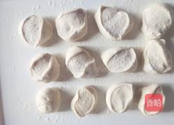 经典猪肉白菜包的做法图解9