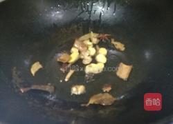 土豆烧仔鹅的做法图解3