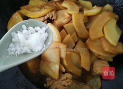 五花肉烧笋的做法图解6