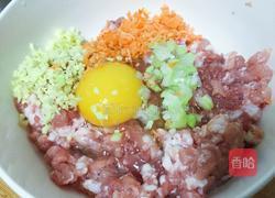 炸肉丸子的做法图解2